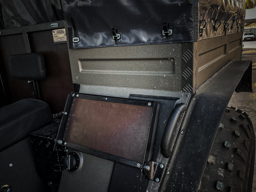 Сидения боковые (на крылья 2 шт)