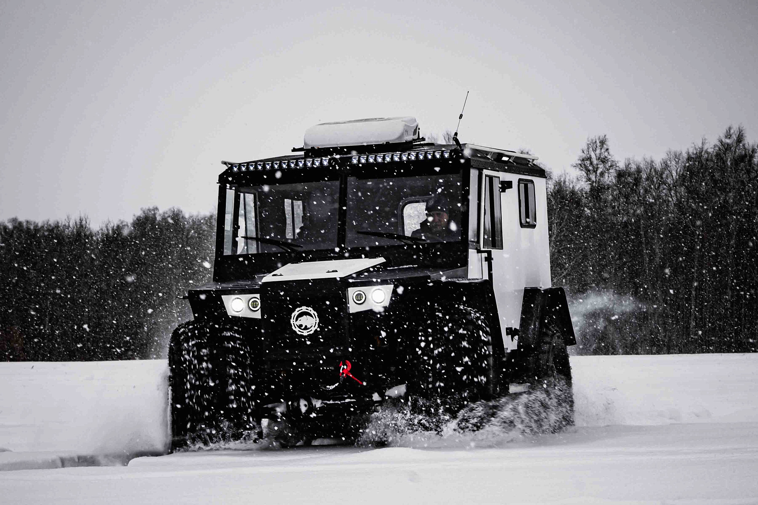 Снегоболотоход "Росомаха" модель (ПРО 4х4) с ДВС 1ZZ-FE 1,8 литра (мосты Toyota)