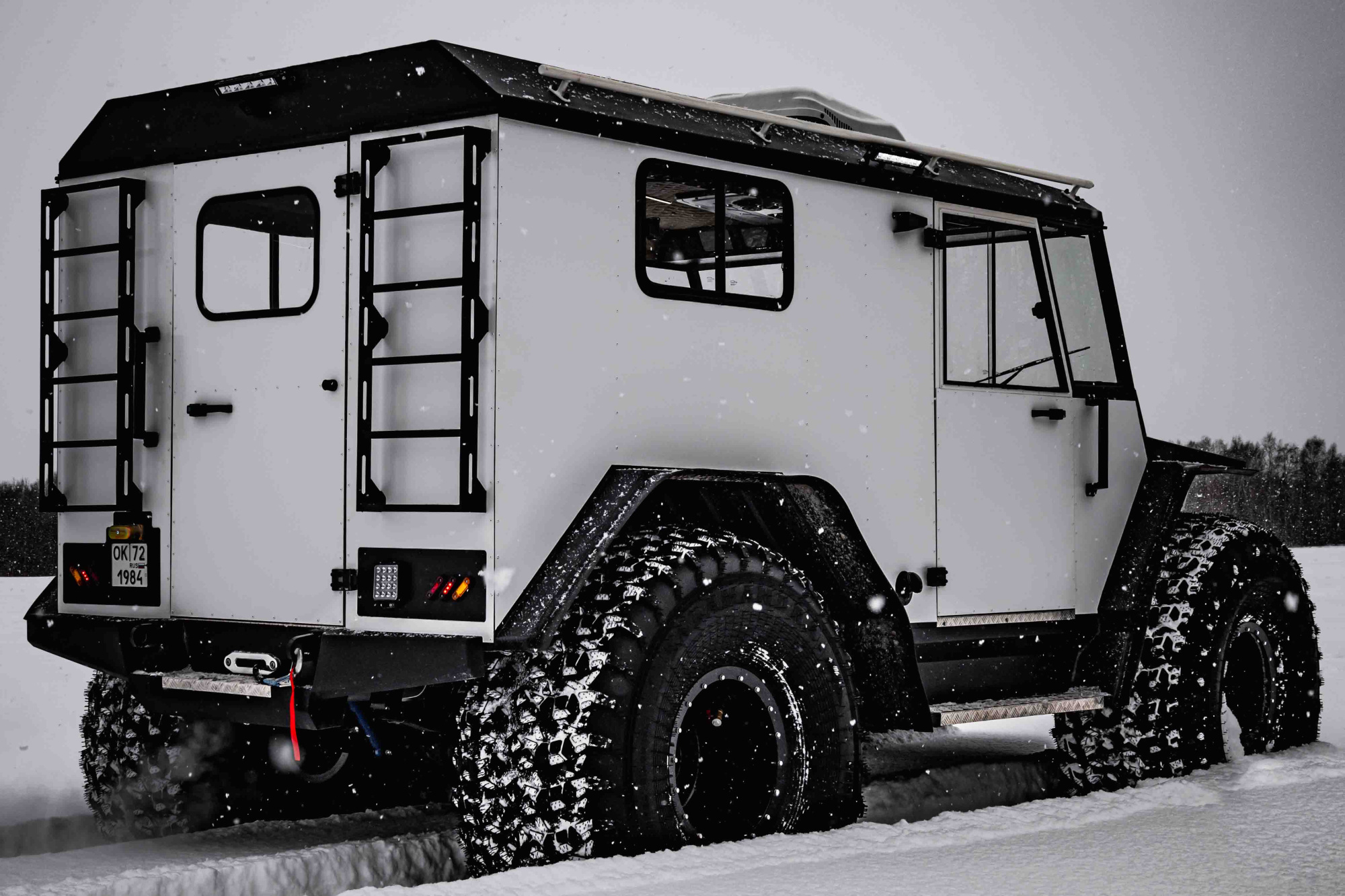 Снегоболотоход "Росомаха" модель (ПРО 4х4) с ДВС 1ZZ-FE 1,8 литра (мосты Toyota)