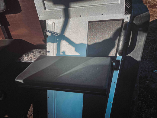 Сидения боковые (на крылья 2 шт)