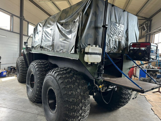 Снегоболотоход "Росомаха" Комплектация (Шестиколёсник) с ДВС 1ZZ-FE (1,8 литра с мостами Toyota)